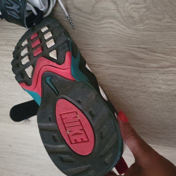 Nike Kids Sneakers - Black, White, Teal - Picture 4 of 4